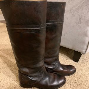 Frye Melissa Trapunto boots size 9